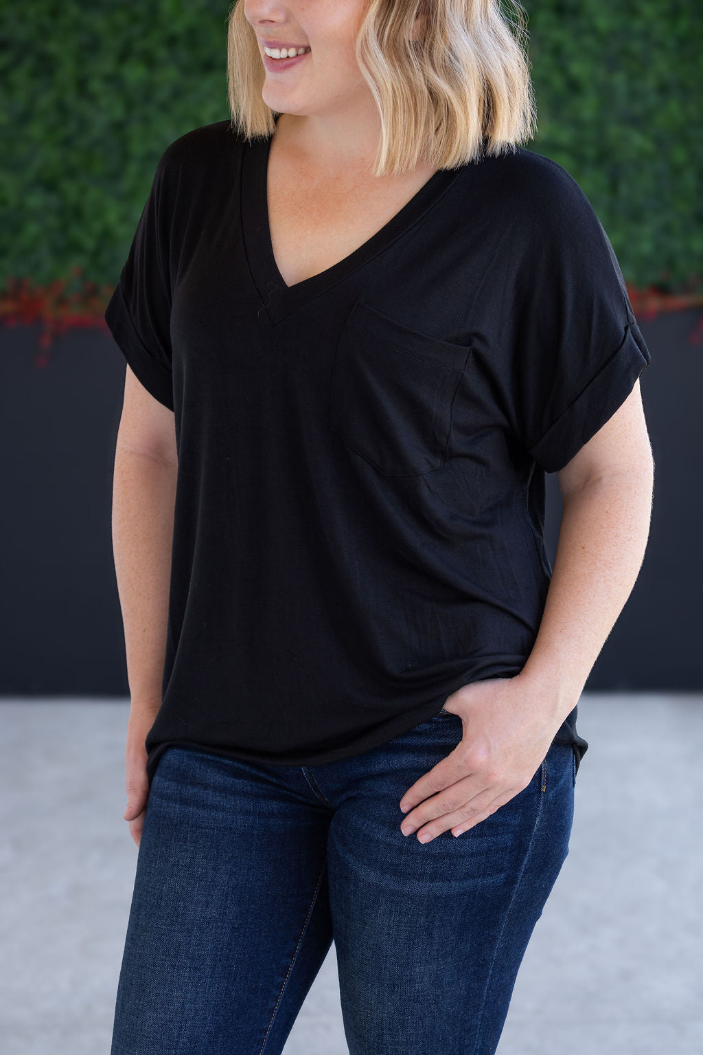 Michelle Mae Sierra Pocket Top - Black