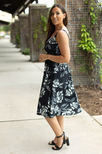 Michelle Mae Cassidy Midi Dress - Black and White Floral