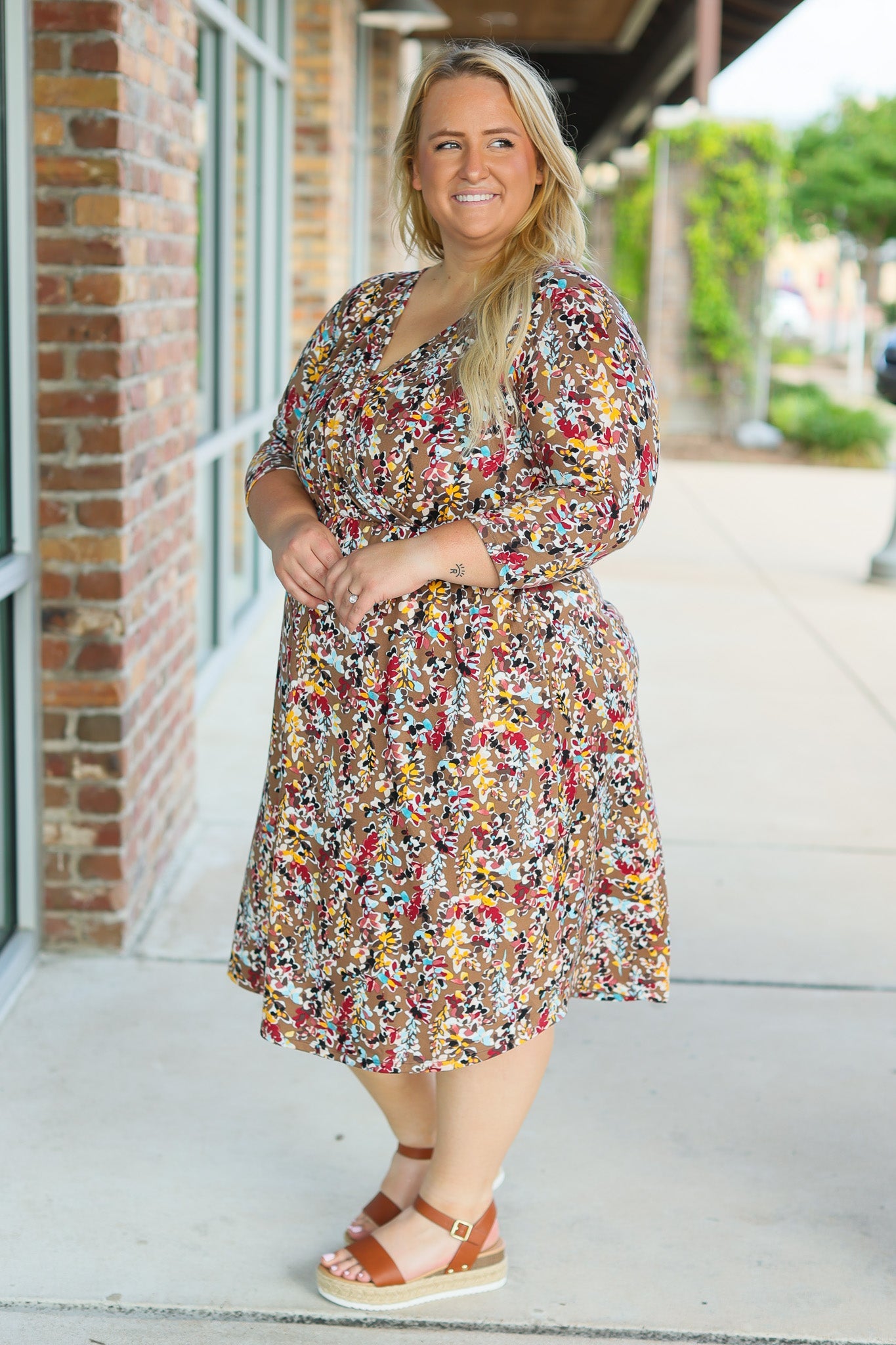 Michelle Mae Taylor Dress - Mocha Floral