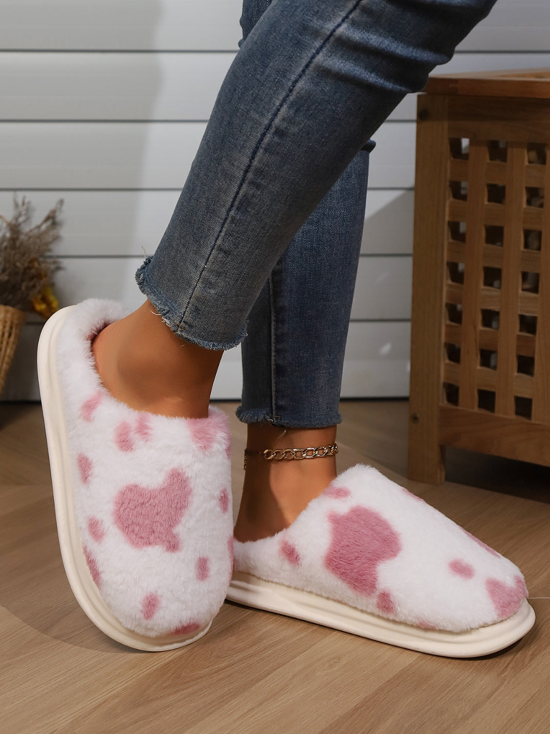 PREORDER: MOO-D FOR COMFY SLIPPERS