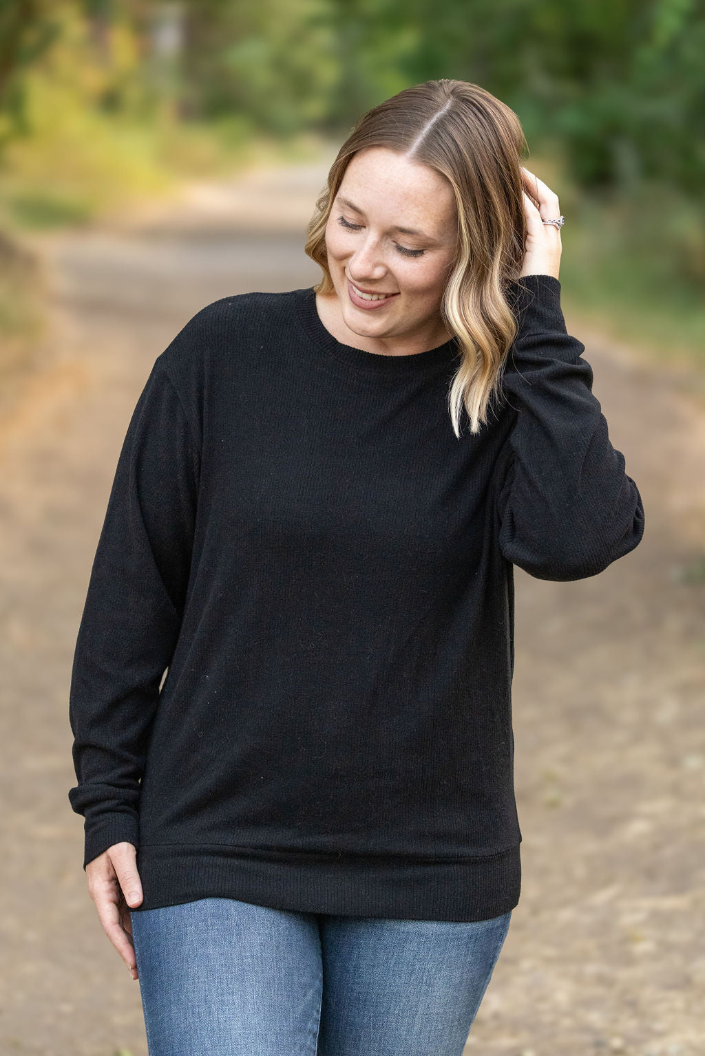 Michelle Mae Corrine Ribbed Pullover Top - Black