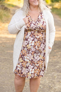 Michelle Mae Taylor Dress - Neutral Vintage Floral