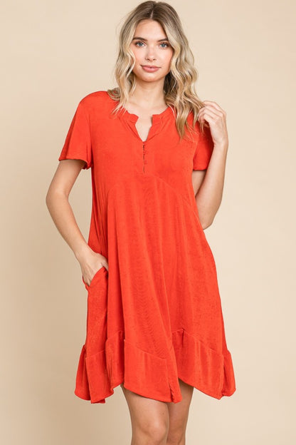 Get Notched Short Sleeve Dress (scarlet)