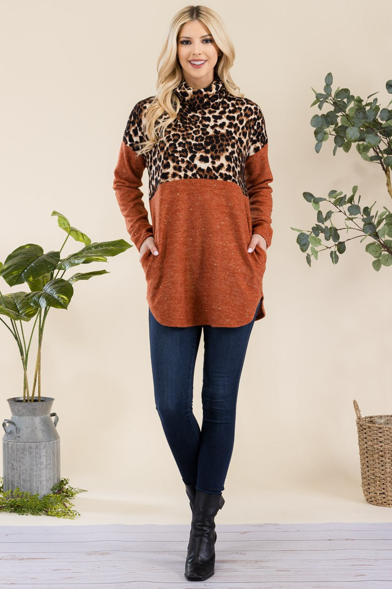 Savanna Chic Turtleneck - Leopard