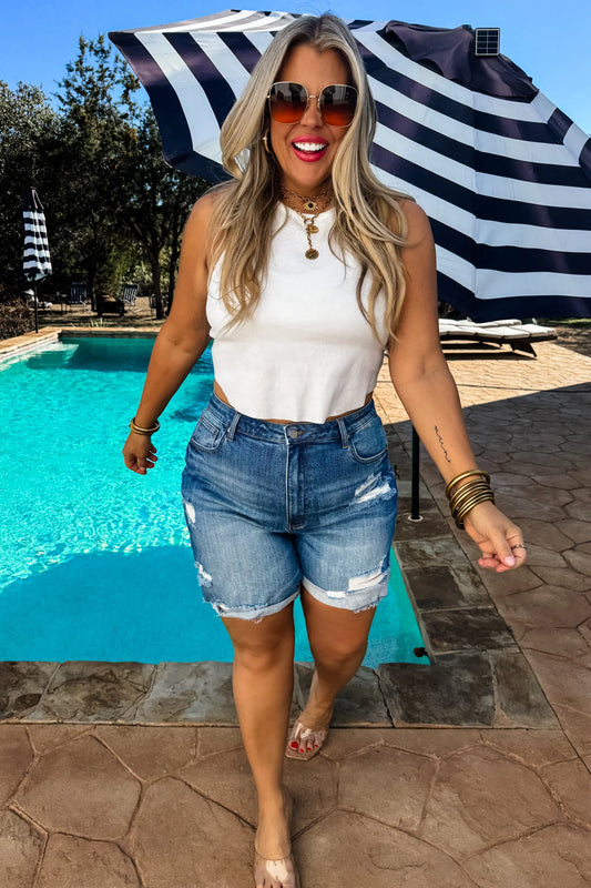 PREORDER- GEORGIA DISTRESSED SHORTS