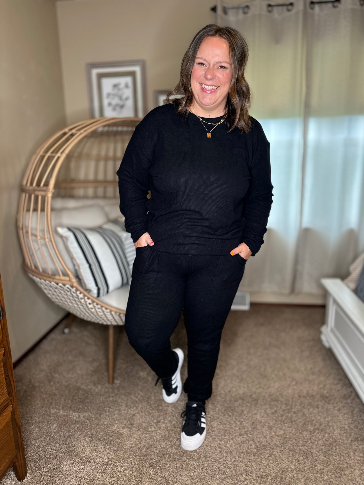 Michelle Mae Corrine Ribbed Pullover Top - Black