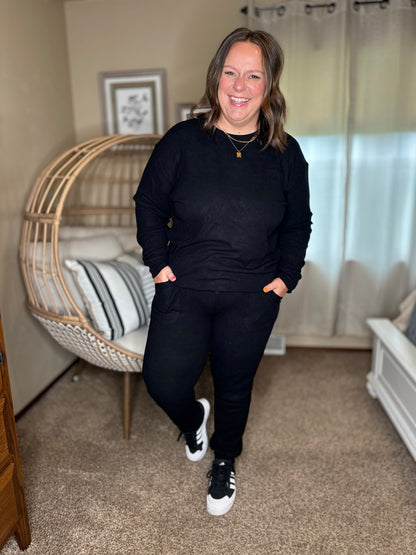 Michelle Mae Corrine Ribbed Pullover Top - Black