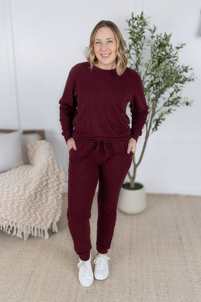 Michelle Mae Corrine Ribbed Pullover Top - Burgundy