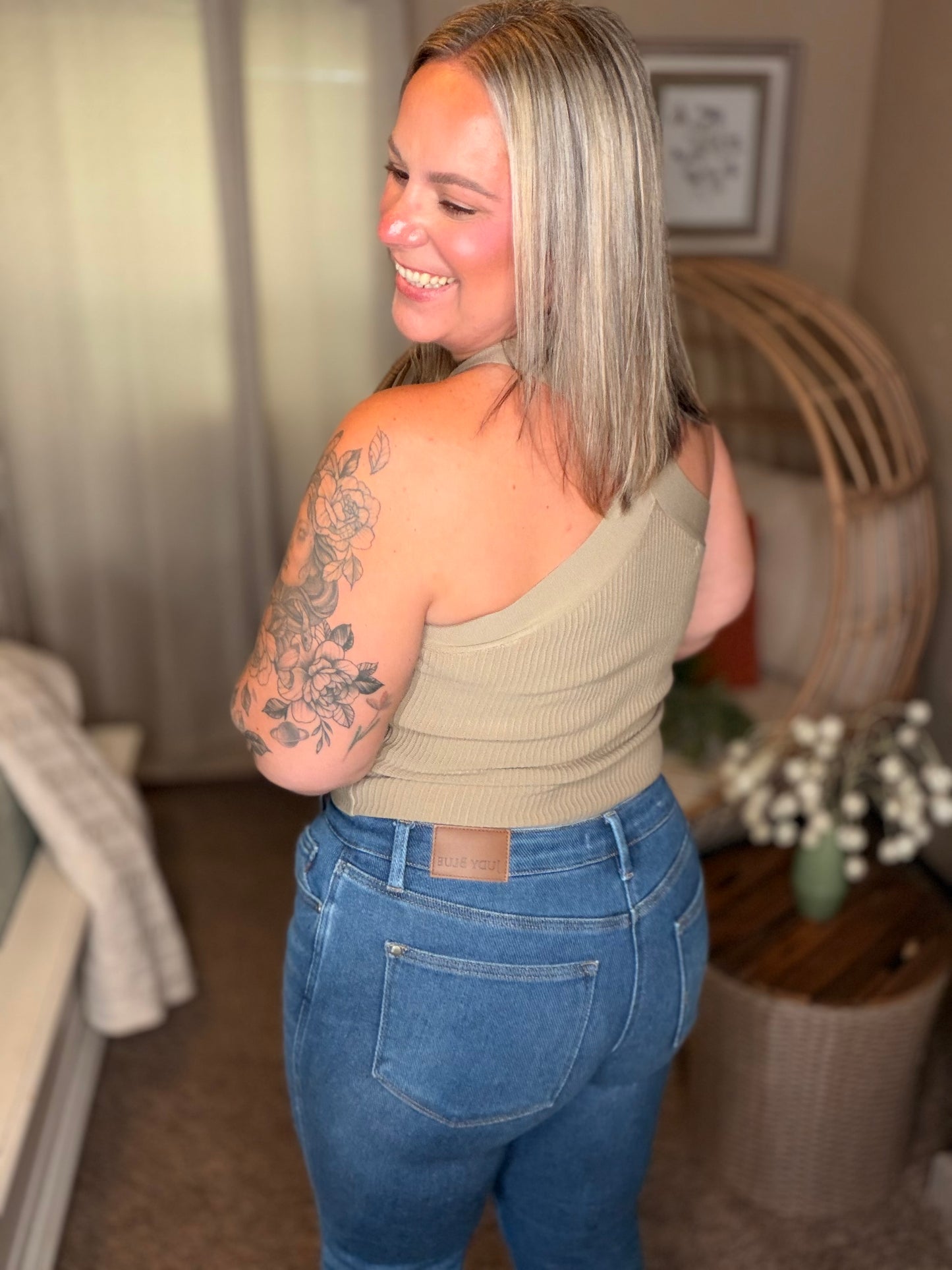 Shane Mid Rise Billie Boyfriend Jean in Dark Cozy Indigo