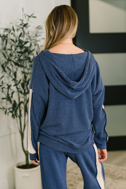 Certified Chiller Contrast Stripe Hoodie in Navy