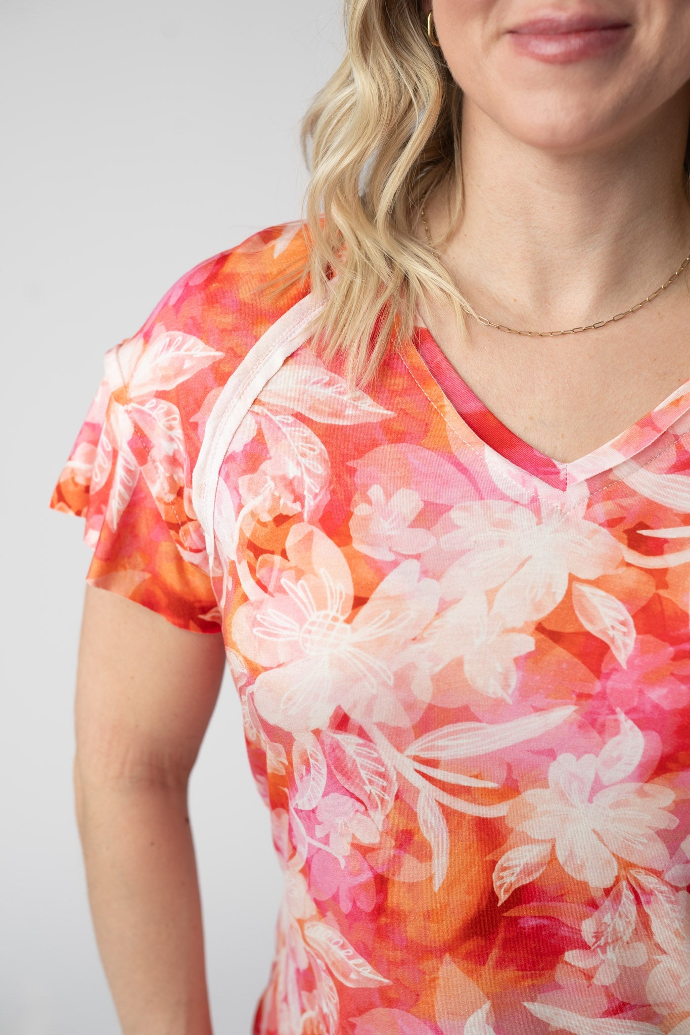Michelle Mae Raelynn V-Neck Top - Sunset Tropical Floral