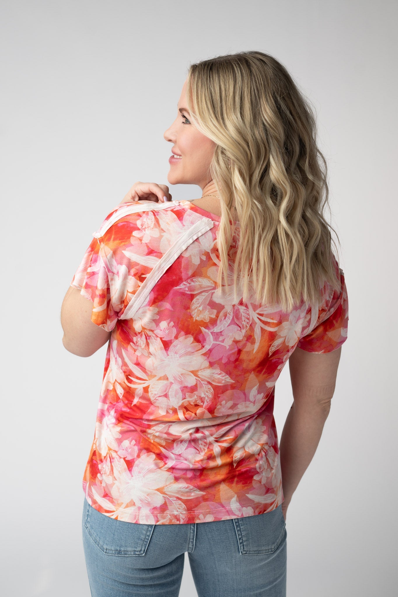 Michelle Mae Raelynn V-Neck Top - Sunset Tropical Floral