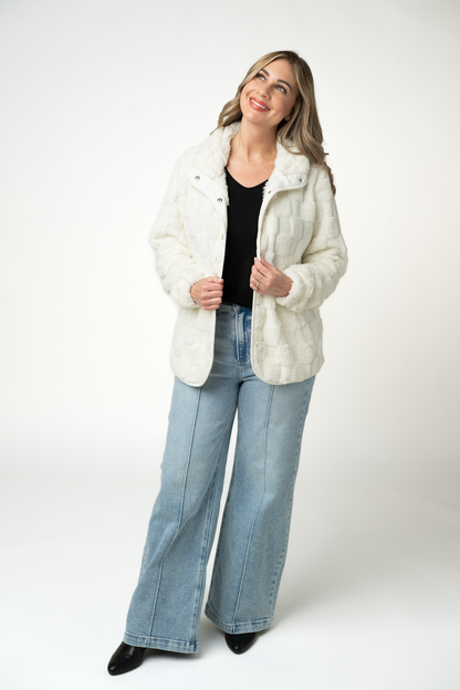 Michelle Mae Checkered Snap Sherpa - Ivory