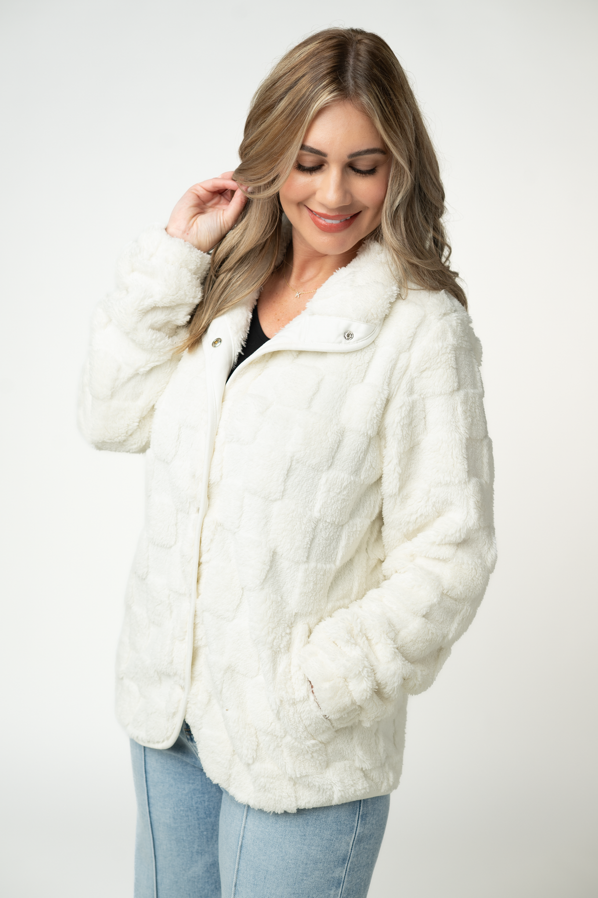 Michelle Mae Checkered Snap Sherpa - Ivory