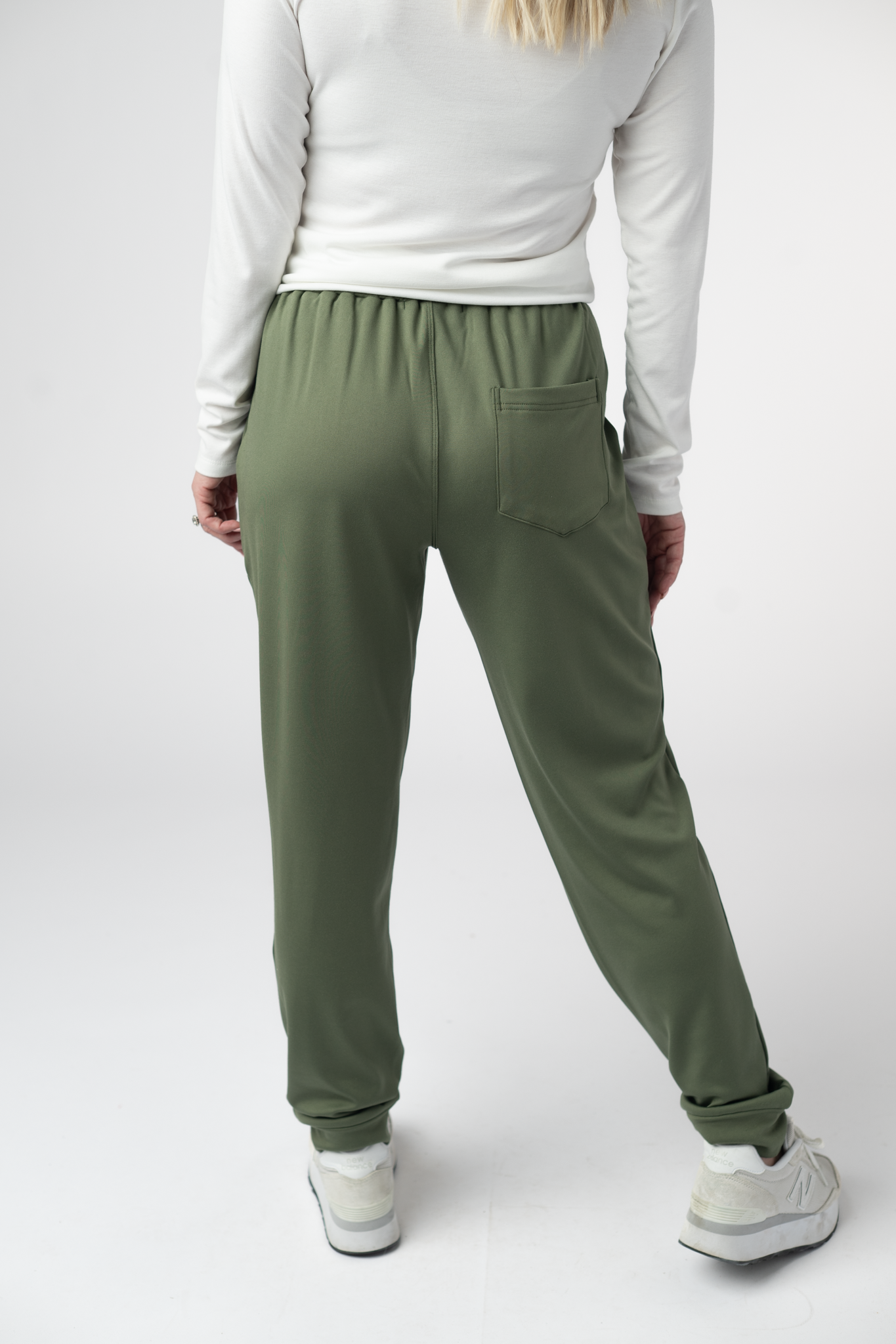 Michelle Mae Cloud Joggers - Olive
