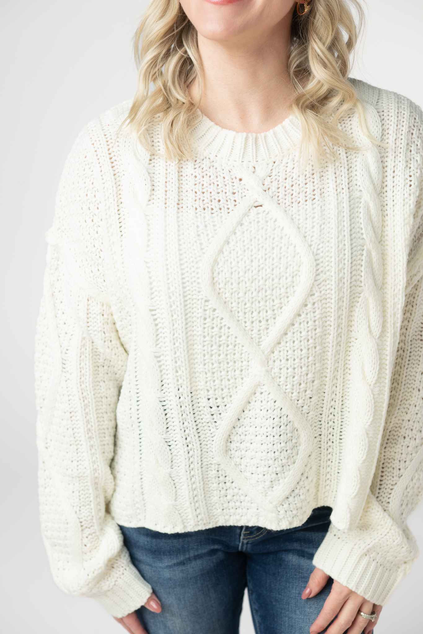 Michelle Mae Cable Knit Sweater - Ivory