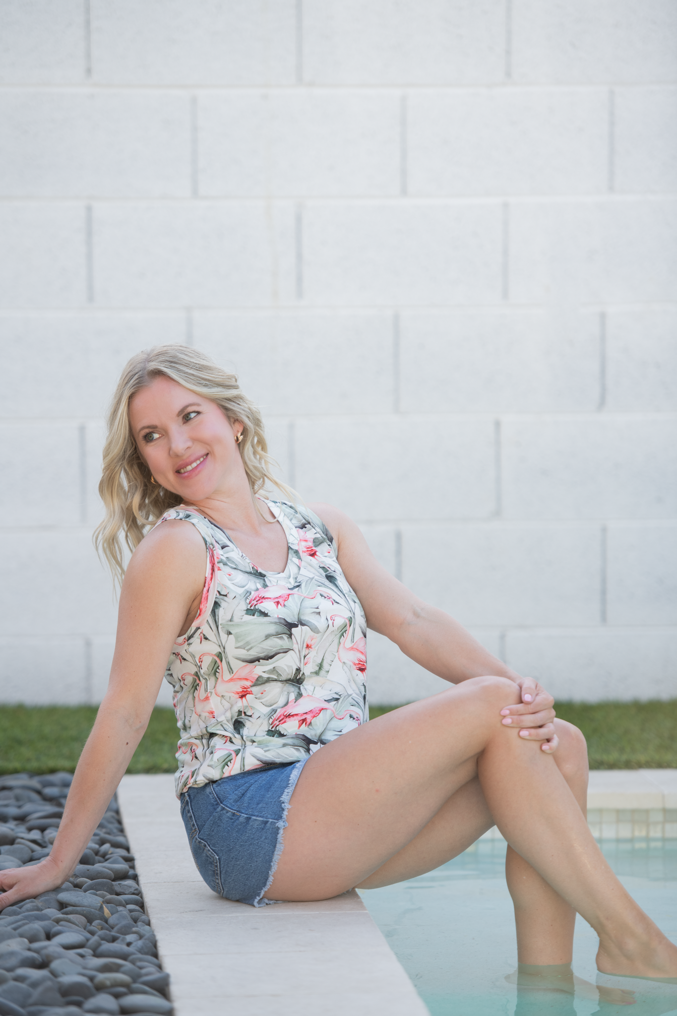 Michelle Mae Noelle Tank - Flamingos