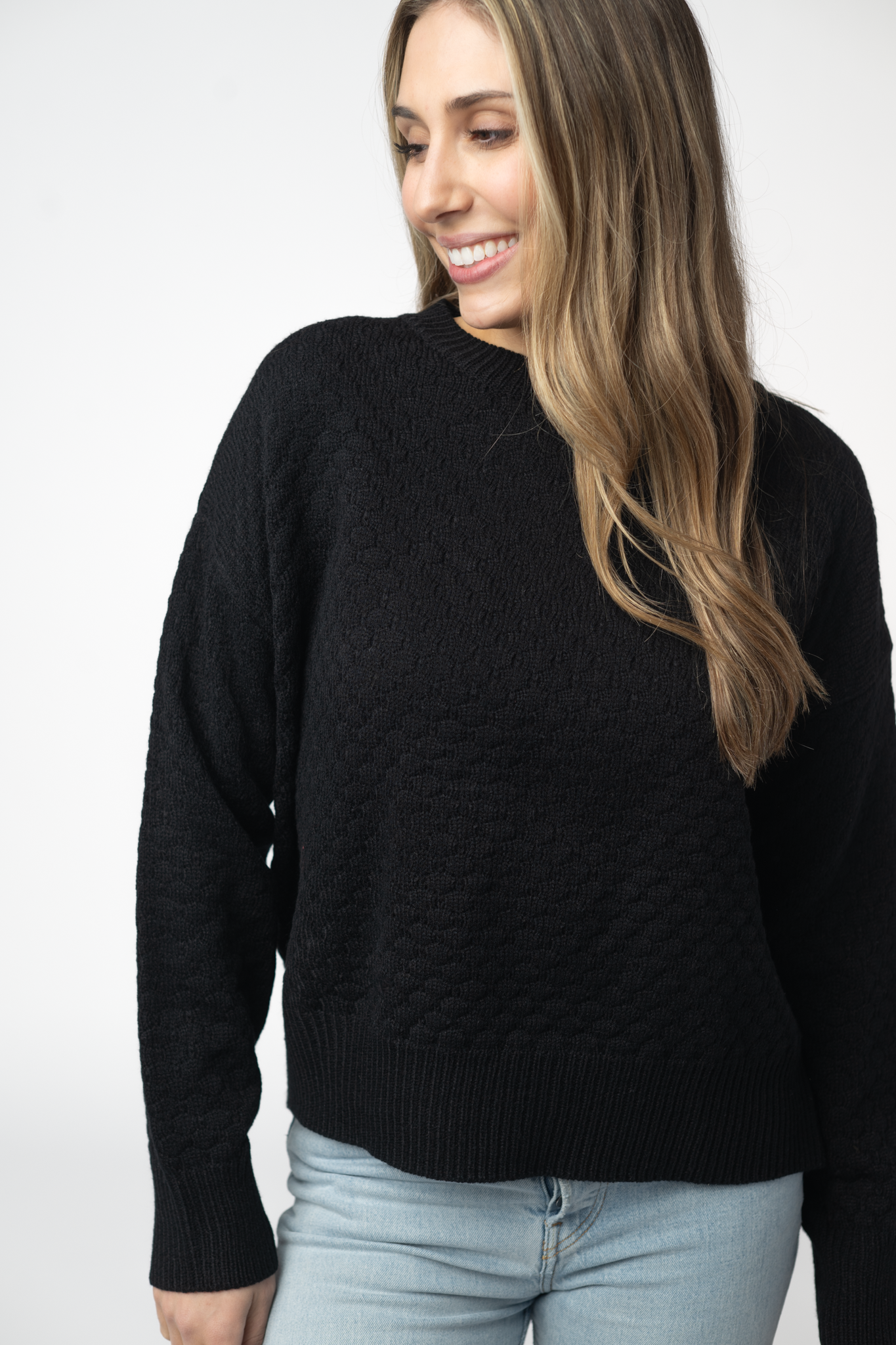 Michelle Mae Gianna Pullover Sweater - Black