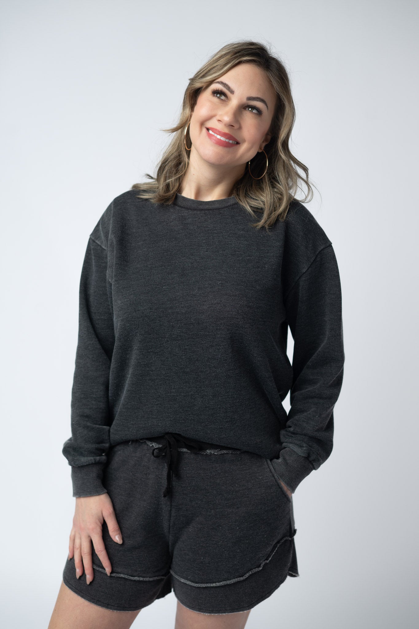 Michelle Mae Vintage Wash Pullover - Black