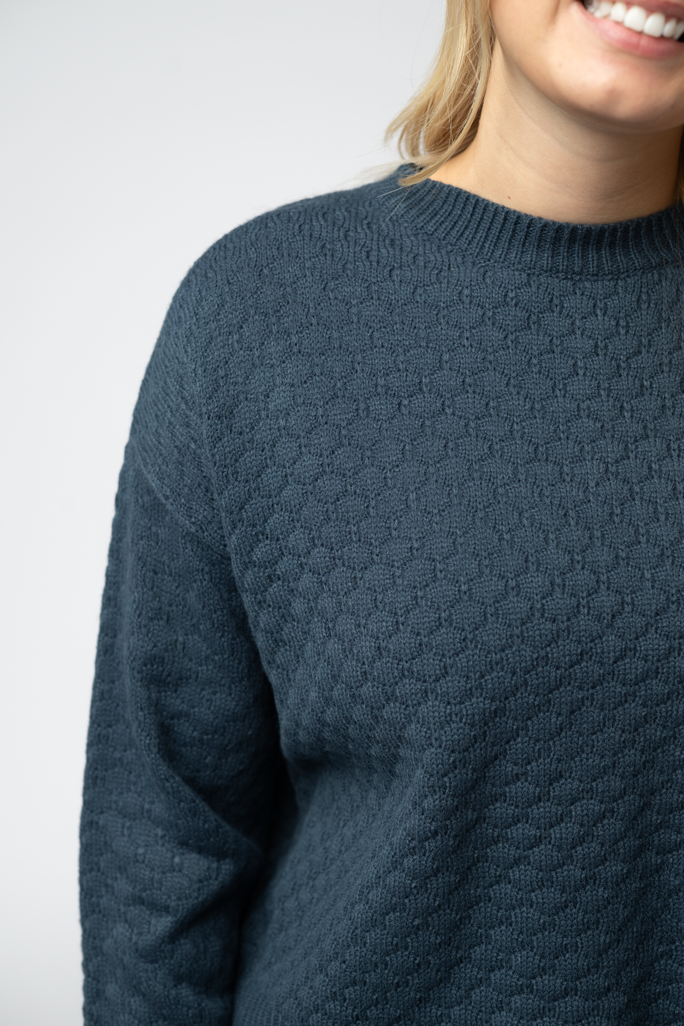 Michelle Mae Gianna Pullover Sweater - Teal