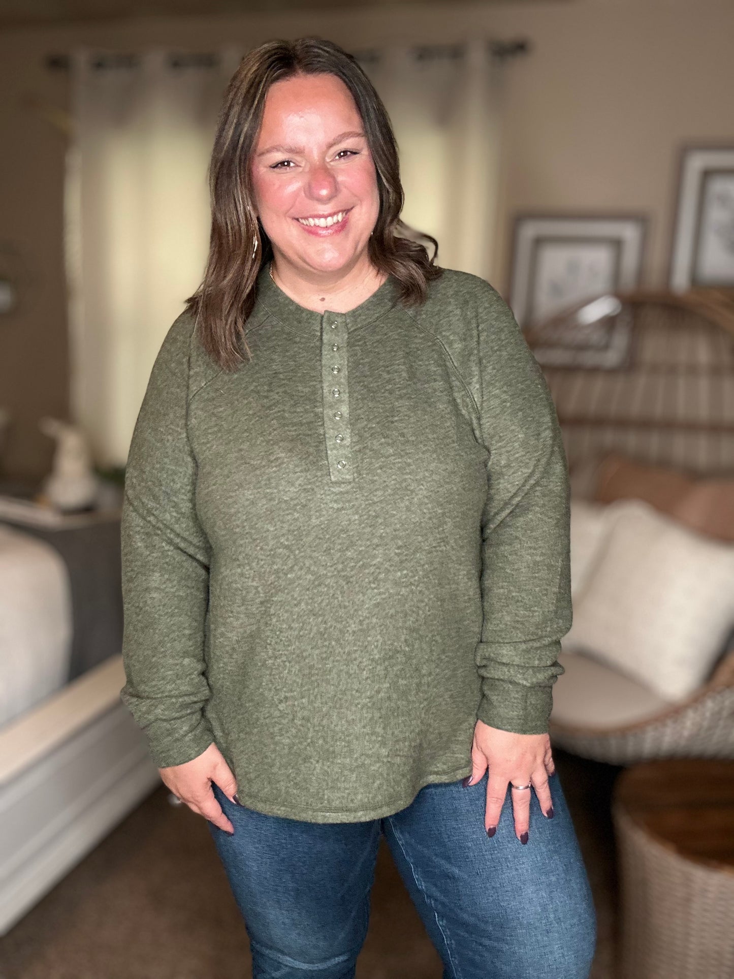 Urban Flux Scooped Hi-Low Long Pullover in Olive