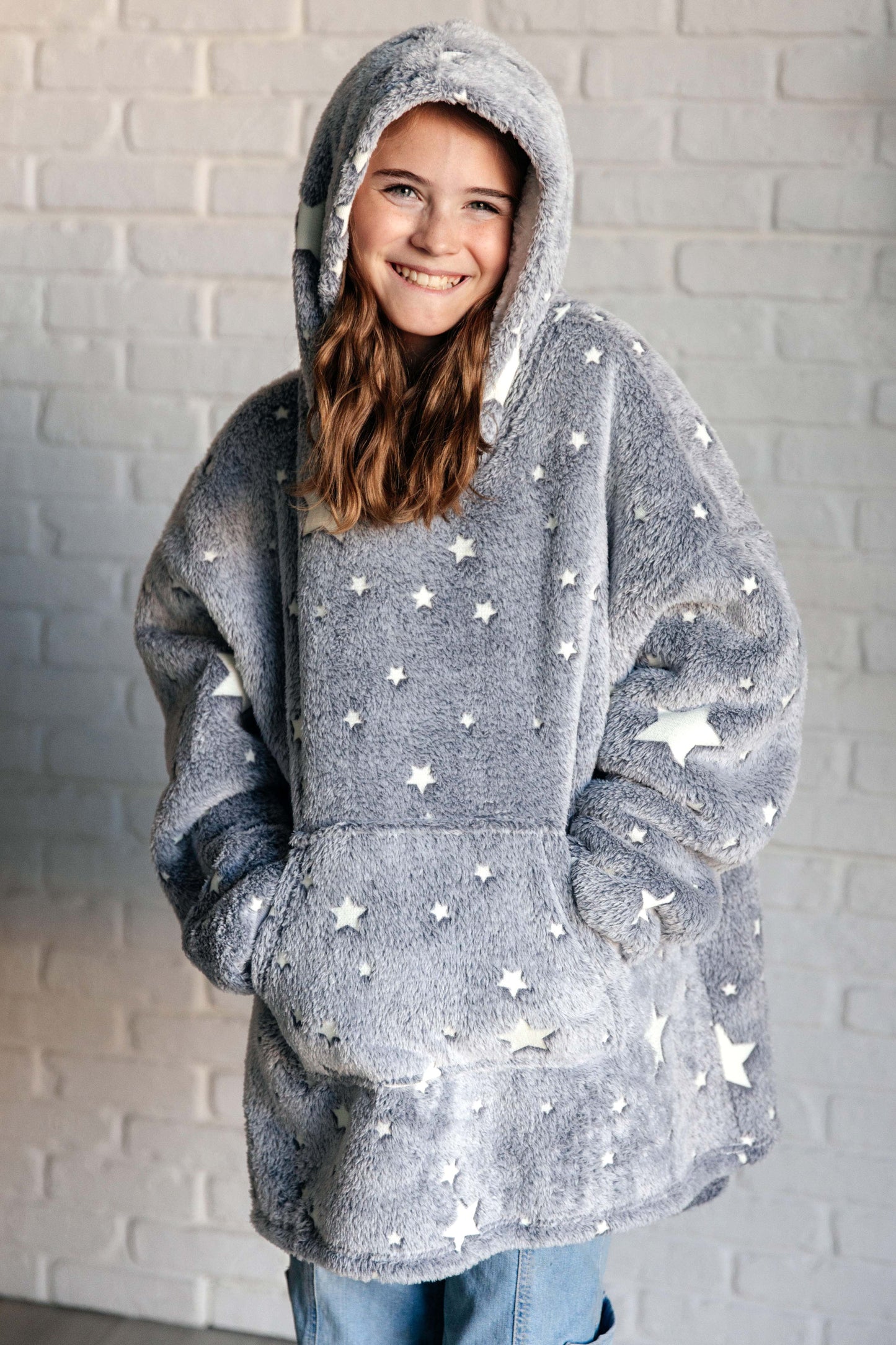 Kids Oversized Hoodie Blanket in Grey Stars