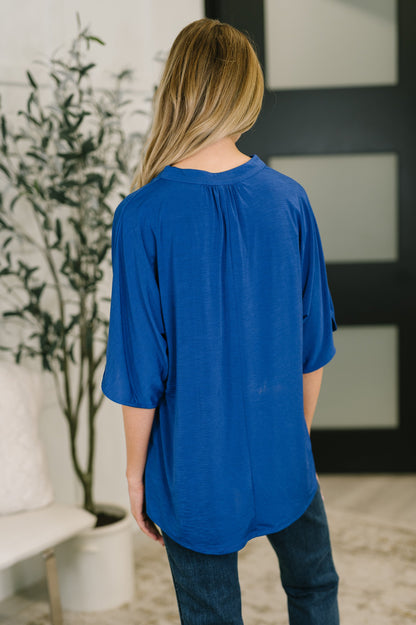 Lizzy Breeze Top in Navy