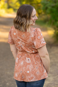 Michelle Mae Emery Ruffle Top - Cocoa Floral