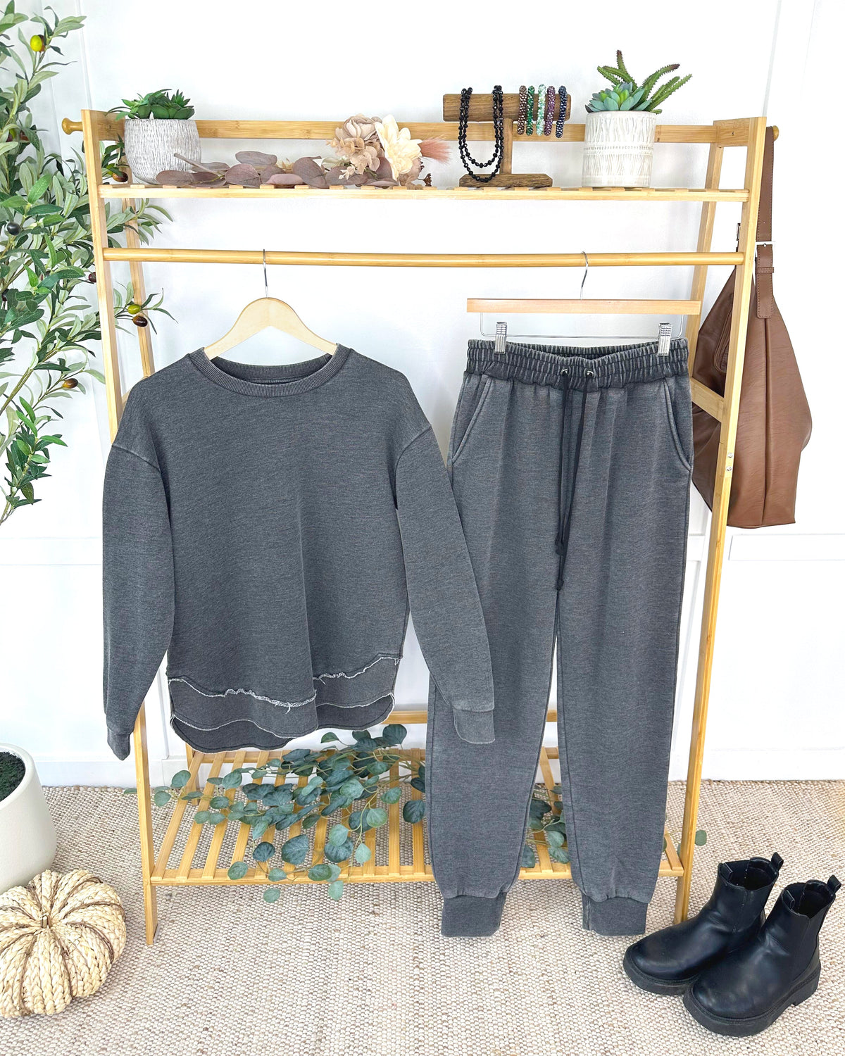 Michelle Mae Vintage Wash Pullover - Black