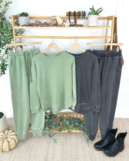 Michelle Mae Vintage Wash Pullover - Black