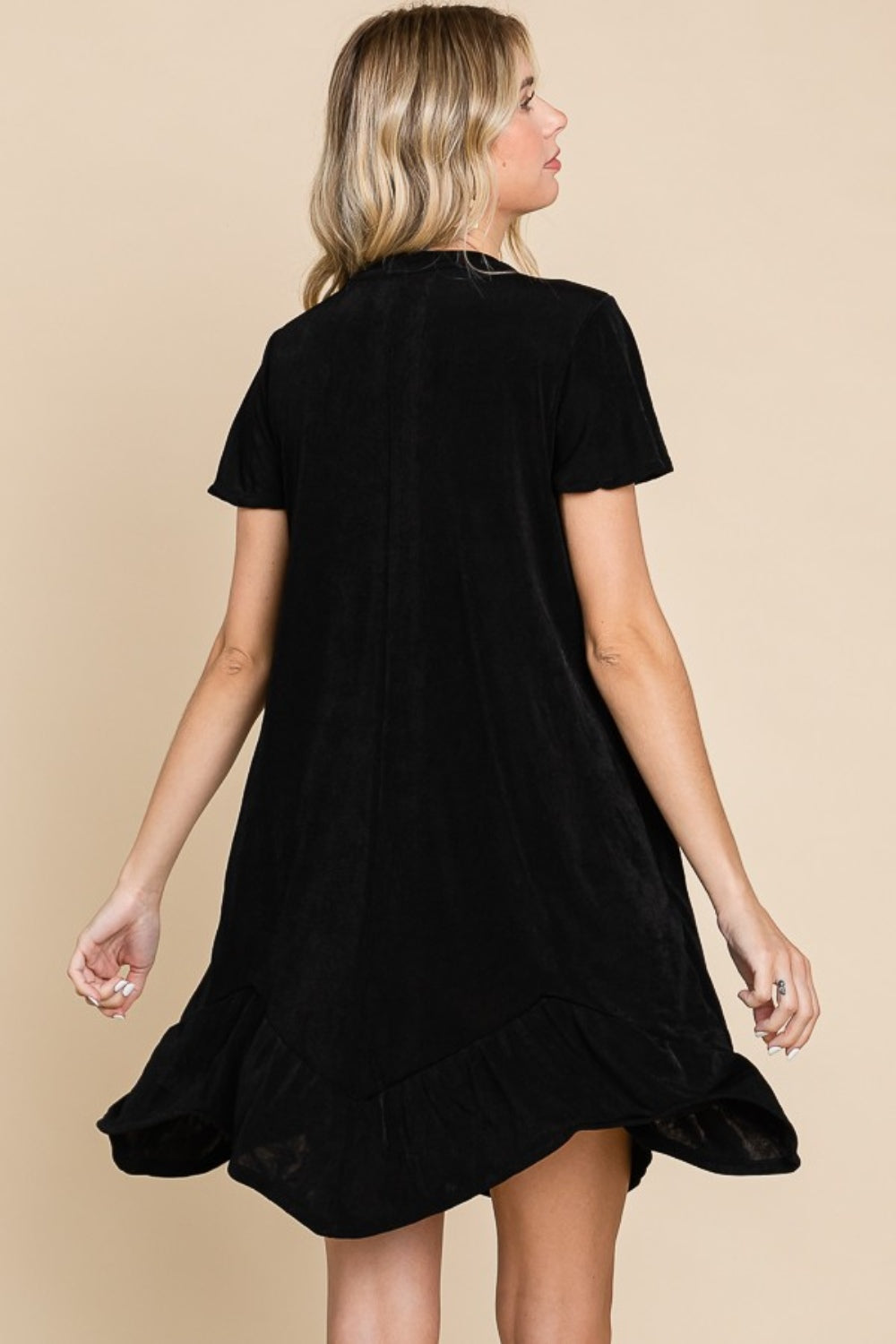 Get Notched Short Sleeve Dress (black)