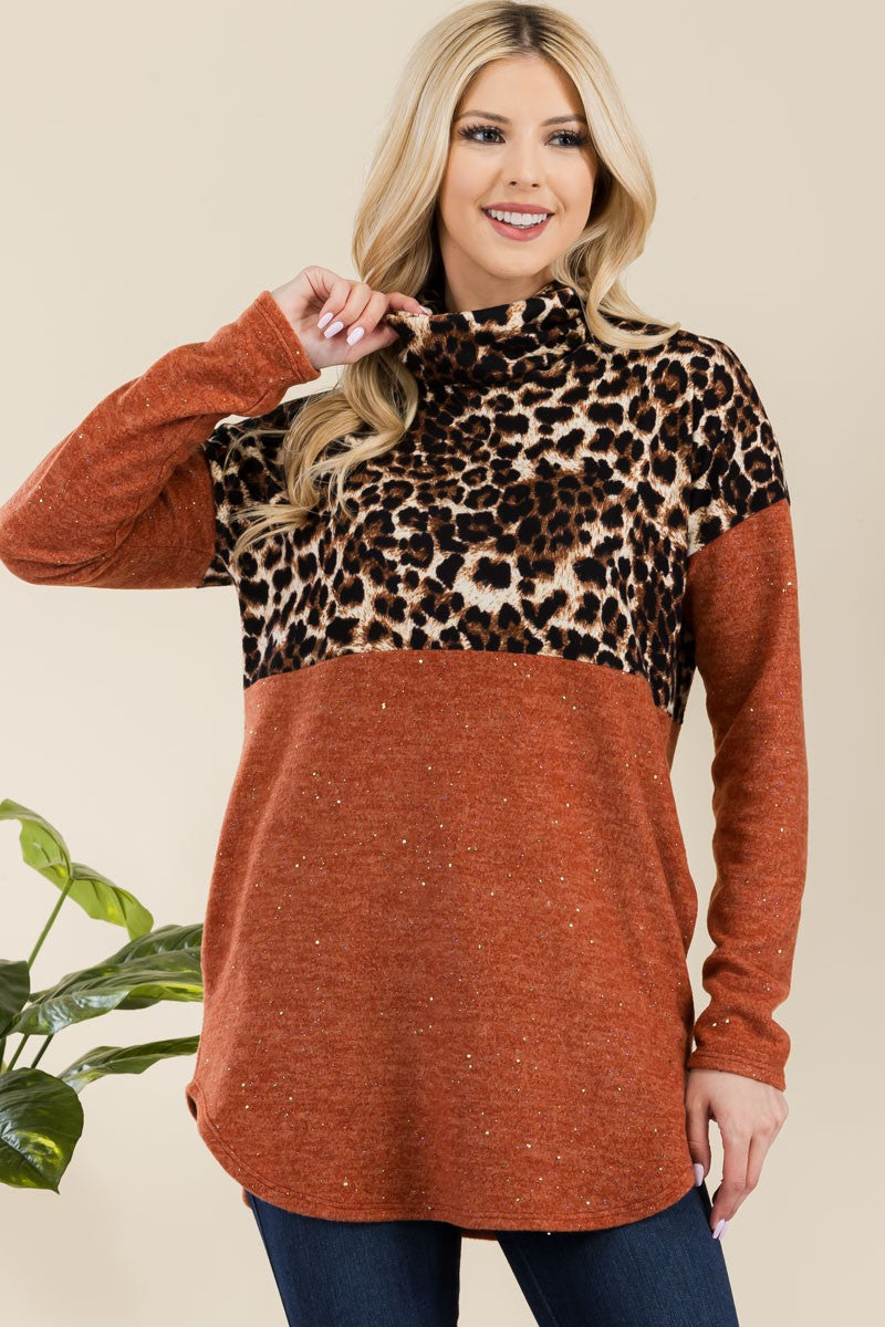 Savanna Chic Turtleneck - Leopard