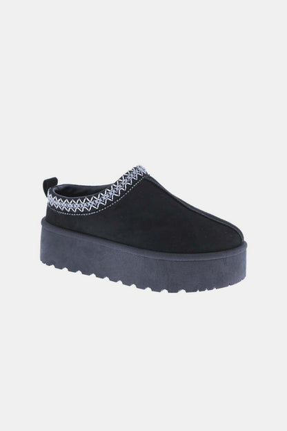 PREORDER - Platform Embroidered Trim Slip-On Boots- black