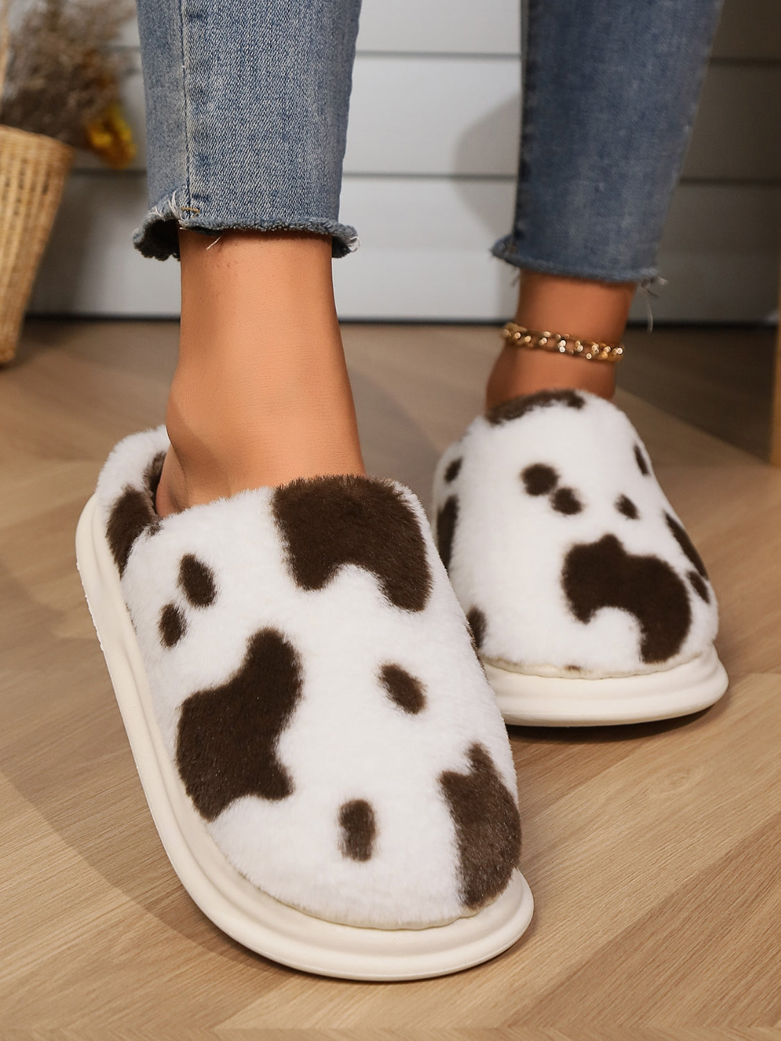 PREORDER: MOO-D FOR COMFY SLIPPERS