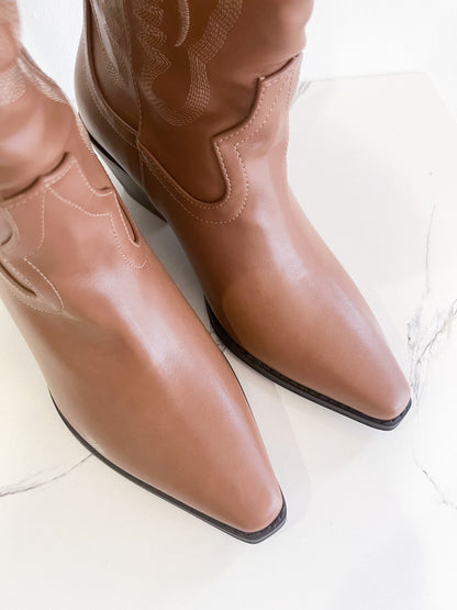 Dolly Brown Western Boots